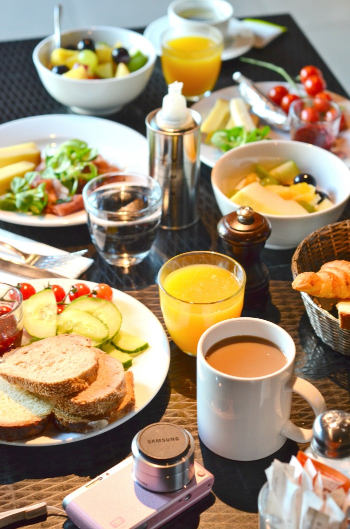 breakfast paris