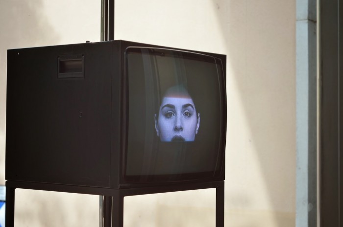 art: Carsten Höller 'Leben' / my night in a museum with 'the elevator bed'