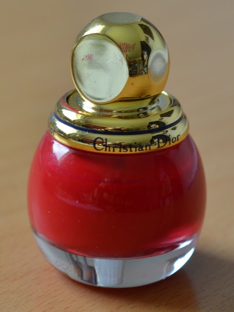 beige-colored and red