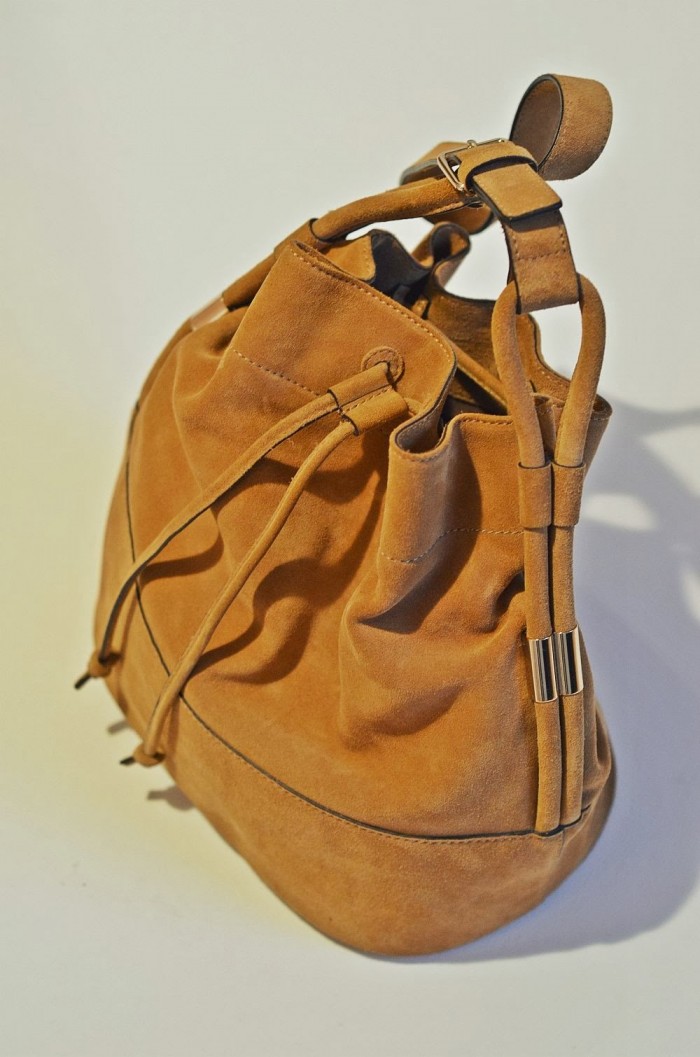 bucket bag