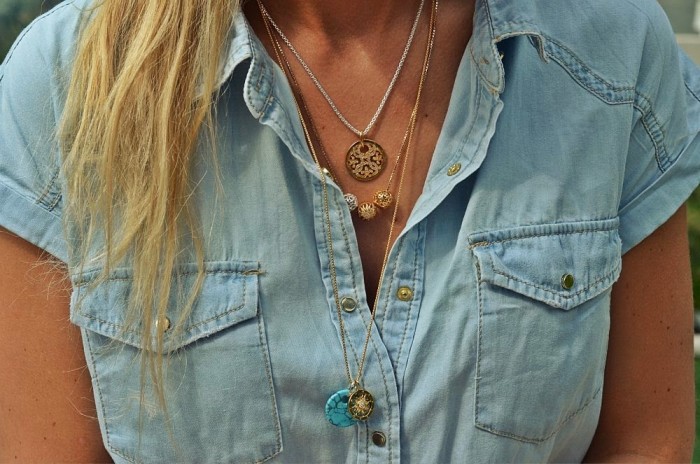 denim jumpsuit and golden accessories - keep it simple