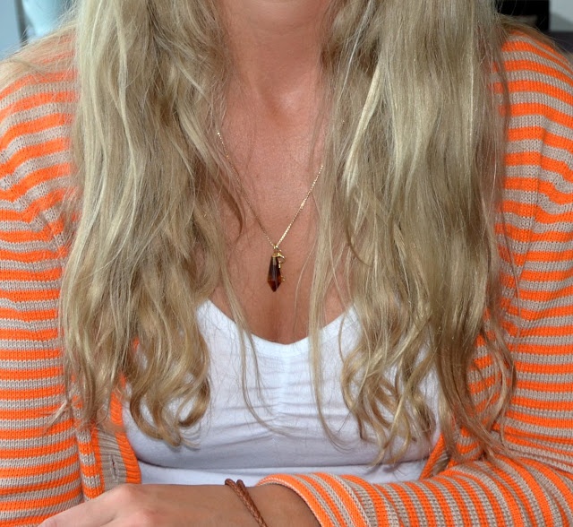 orange outfit