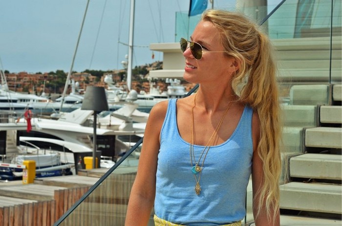 outfit: blue meets yellow / Port Adriano