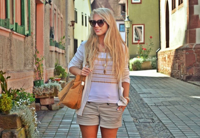 tila march paris bag outfit: golden fashion details