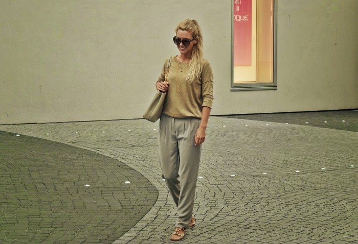 outfit: strolling around in Frankfurt city
