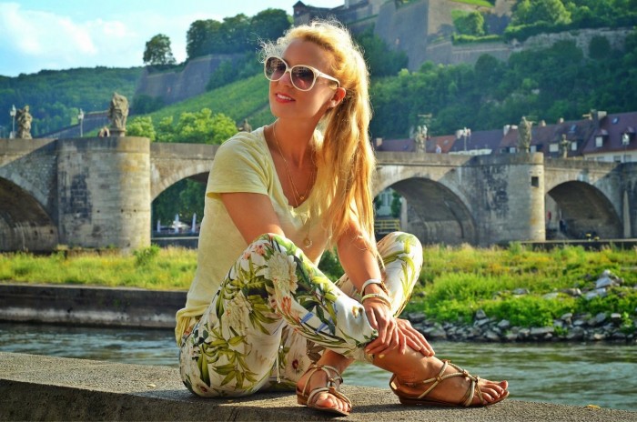 maren anita blogwalk outfit: summer feeling in Würzburg