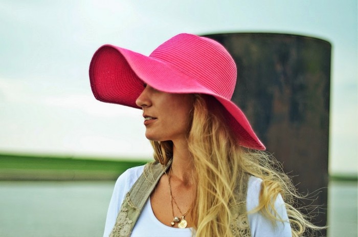 pink hat mood