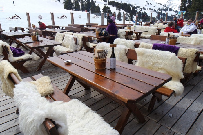 Mittags-Pause auf der Zirbenhütte Zirbenhütte