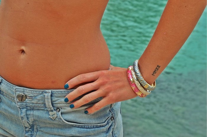 Triangl Bikini: neon colours at the beach